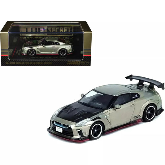 Inno64 1:64 Nissan GT-R (R35) "Top Secret" RHD Light Green Metallic with Carbon Hood